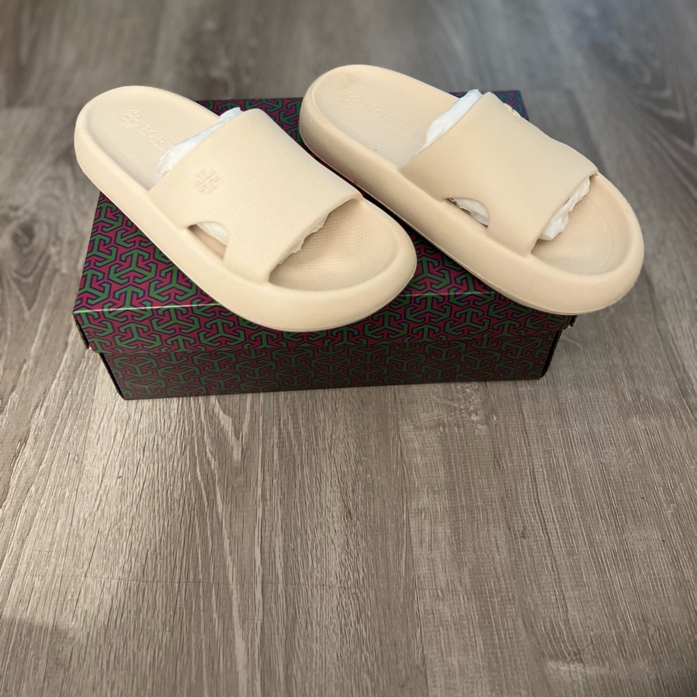 Tory Burch Eva Shower Slide - French Pearl - Picture 2 of 10